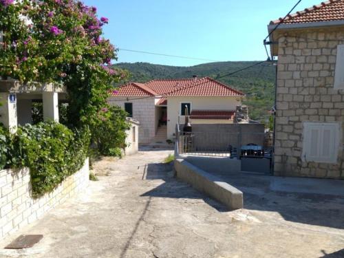  Apartment Petra in 21224 Slatine