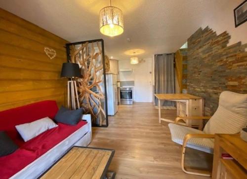 Beautiful 42m2 appartement, quiet, free covered parking