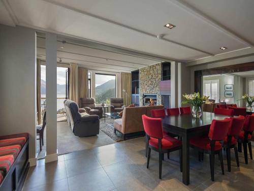 Stunning Villa Fabulous views over Queenstown - image 2