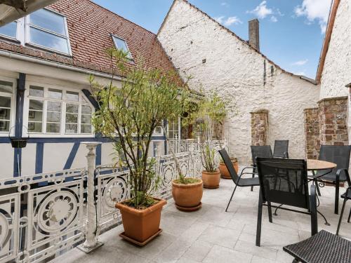 Altan/terrasse, Stilhaus1730 - Etage oder ganzes Haus - bis 10 Gäste (Stilhaus1730 - Etage oder ganzes Haus - bis 10 Gaste) in Konigsbach-Stein
