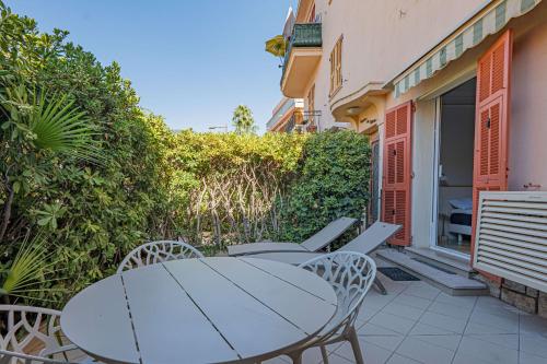 Studio avec terrasse - Plage à pied