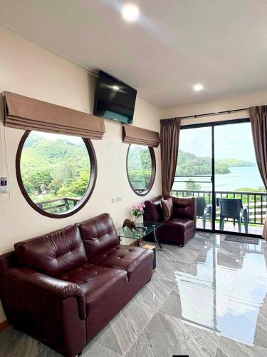 Siray Green Resort in Koh Sirey