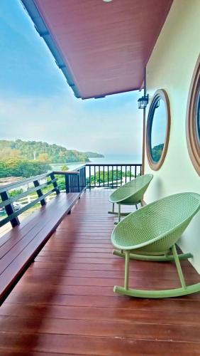 Siray Green Resort in Koh Sirey