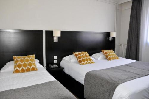 Sleeps 3
