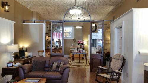 ล็อบบี้, Hotel Ouray - for 12 years old and over in อูเรย์ (โคโลราโด)