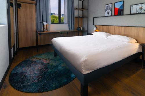 1 queen bed