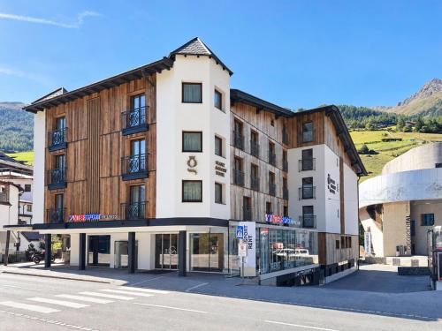 Glanz & Glory Hotel - Hôtel - Sölden
