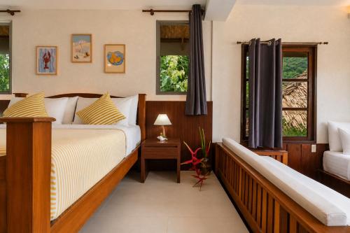 Chunut House Resort Room Type - Bamboo Triple Bungalow