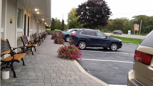 Lakeview Inn