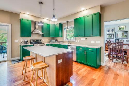 Dog-Friendly Family Haven Minutes From Burlington! in Williston (VT)