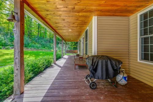 Dog-Friendly Family Haven Minutes From Burlington! in Williston (VT)