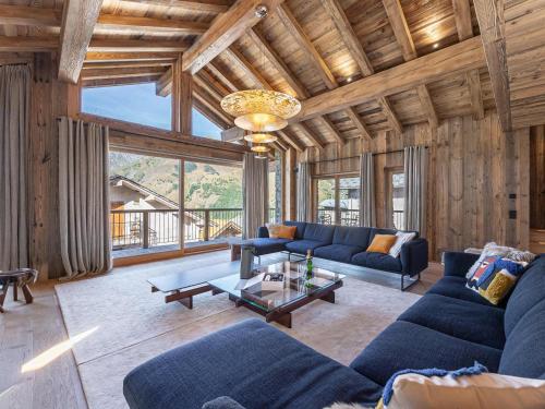 Luxueux chalet neuf à Saint-Martin avec piscine