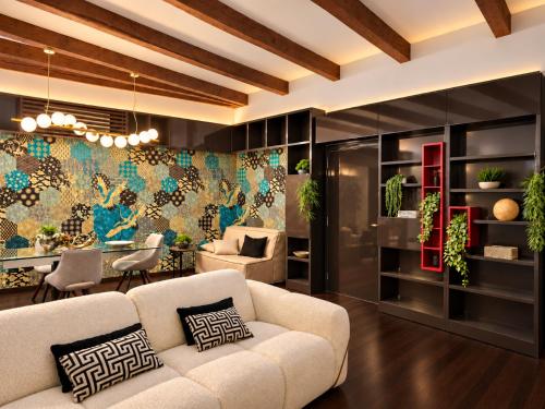 Gabriels Colosseum Luxury Apartment