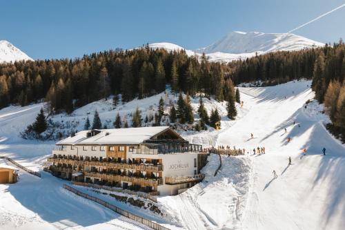 Das Jochelius - Ski-in & Ski-out - Mountain Hideaway