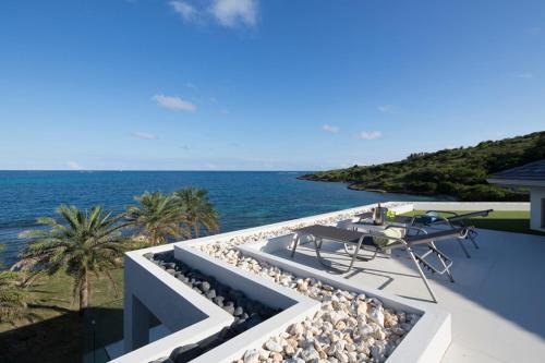 Daniel Bay, Waterfront Villa, Antigua in Mamora Bay