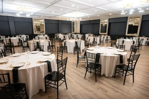 Rozrywka, The Tillary Hotel in Brooklyn