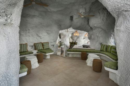 Crystal Cove Barbados A Tribute Portfolio All-Inclusive Resort - image 3