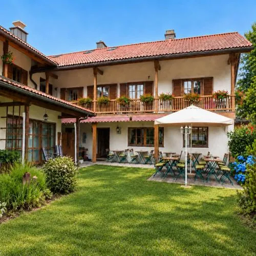 Hotel-Restaurant Zum Hirschhaus Inklusiv Chiemgaukarte in Ruhpolding, Deutschland
