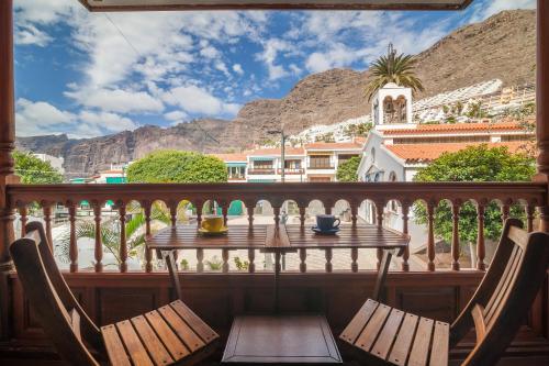 PARAISO BAMBOO - 2 bedrooms, 2 bathrooms, fibre net, heart of the Los Gigantes, tv channels 1