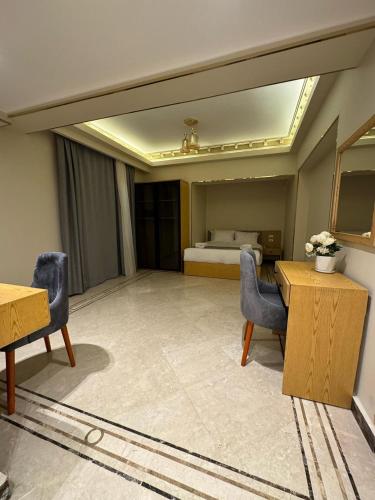 Double room, pool view
