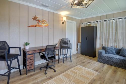 8 Mi to New Smyrna Beach! Home w/ Poolside Oasis in Edgewater (FL)