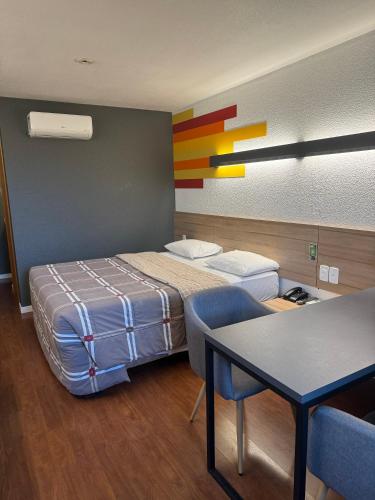 1 queen bed