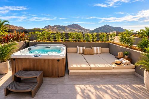 Cabo Lux Retreat 2BR Private Jacuzzi