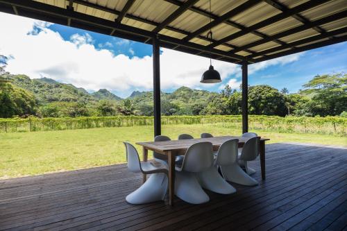 المنظر الخارجي, Mata Manea in Vaimaanga