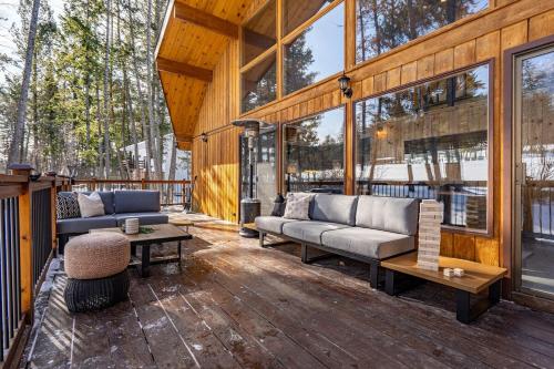 Matterhorn with Hot Tub and Ping-Pong in Fairmont Hot Springs (BC)