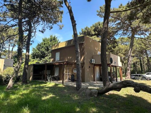 Casa en pleno bosque de Pinamar Norte