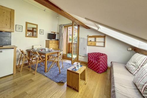 Résidence Sapineaux - Appartement cosy - coeur station MAE-5064
