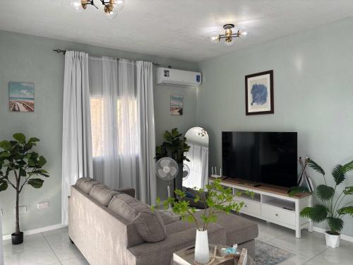 Castaways Haven Apt Few steps from Mero Beach in Mero