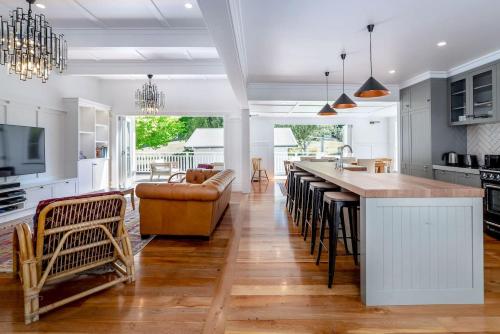 The Forest House, Pirinoa in Ocean Beach