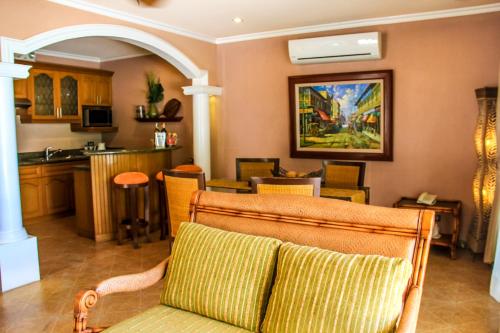 Prestige Suite image 4