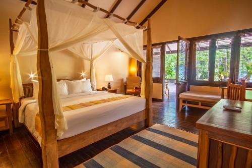 Filitheyo Island Resort in Faafu Atoll