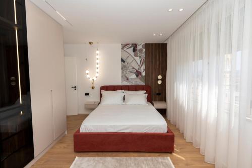 The Resident in Prime LocationLuxury Living - image 4