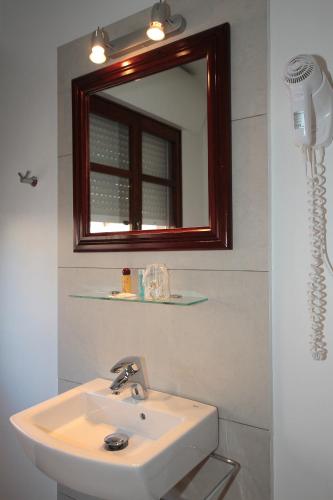 Hostal Ripoll Ibiza - image 11