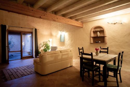 Charming Apartment in the Heart of the Forest in Santa Luzia