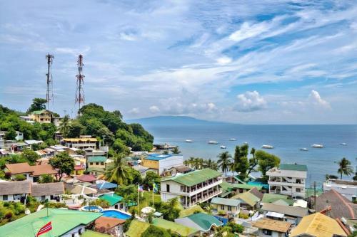 Angelyn's Dive Resort in Puerto Galera