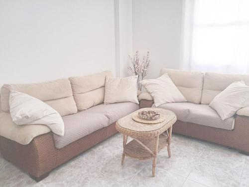 Newly renovated, centric 2 bedrooms apartment near to the beach - by TENERIFEHINTS 1