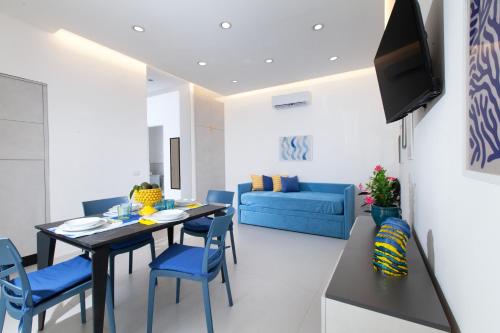 Estate4Home - Blue Margar - image 2