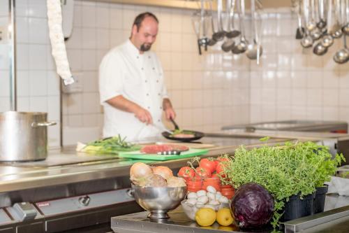 Ételek és italok, Hotel & Restaurant Becher in Donzdorf