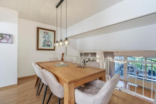 Haus Joanna, Köln-Bonn, Messe (Haus Joanna, Koln-Bonn, Messe) in เฮนเนฟ