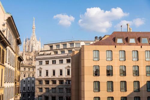 Santo Stefano Square and Duomo View