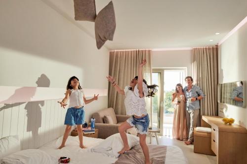 Neptune Luxury Resort Room Type - Superior Family room