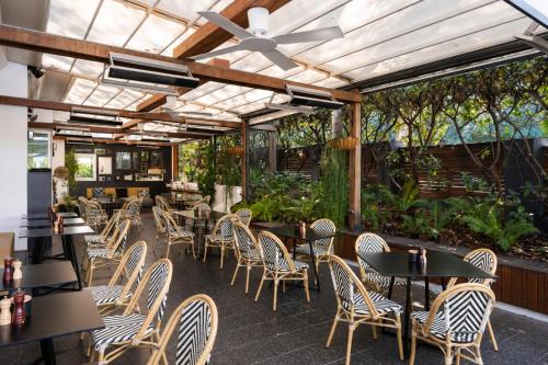 Restaurant, Mercure Sydney St Leonards in North Shore