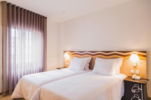 Hotel Aveiro Center - image 4