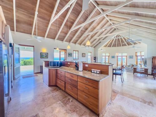 Ocean View Villa with Buck Island Views in Krisčensteda