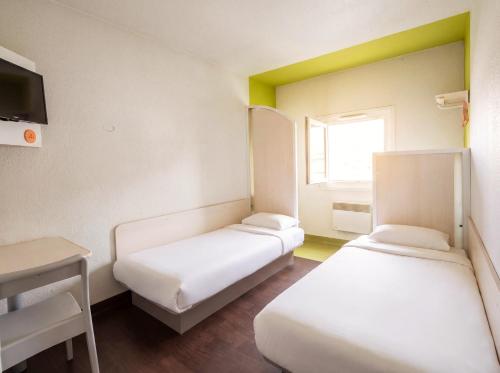Unisotel Sens Nord EX F1 - Hôtel - Sens