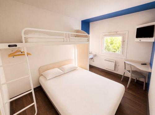 Unisotel Valenciennes EX-hôtel F1 Hotel de charme Bouchain